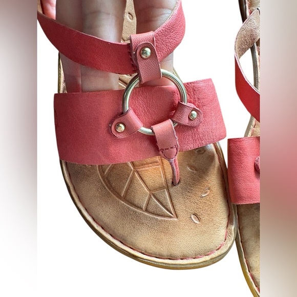 Born women’s Kallan raspberry pink leather Flat Sandal Size 8M preloved - Picture 2 of 9